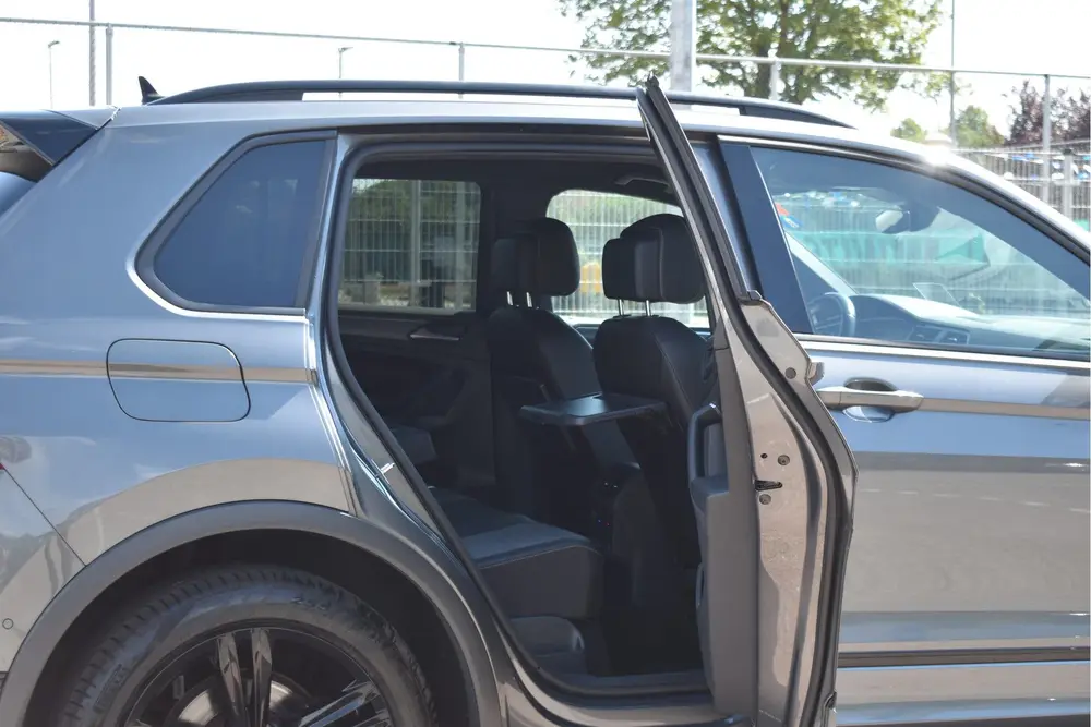 Volkswagen Tiguan 1.5 TSI ACT Highline Business 3x R-Line Bl uit 2020, foto 15