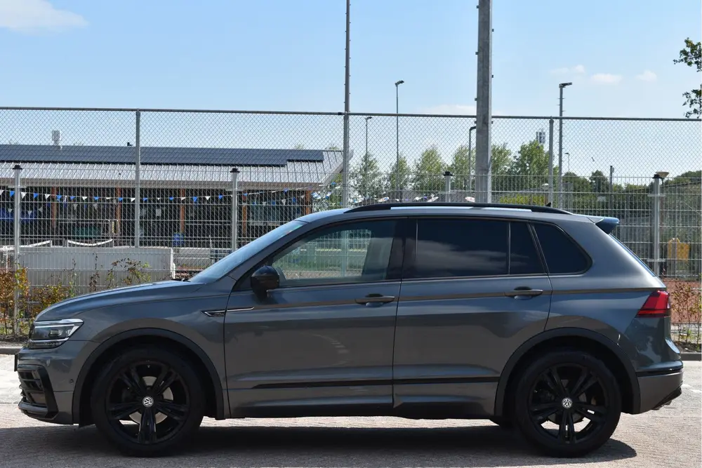 Volkswagen Tiguan 1.5 TSI ACT Highline Business 3x R-Line Bl uit 2020, foto 3