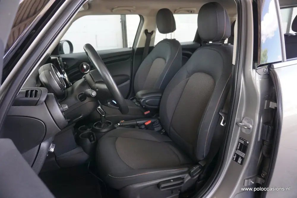 Mini Cooper 1.5 Cooper Rijklaar! | Eerste eigenaar | Carplay | uit 2019, foto 5
