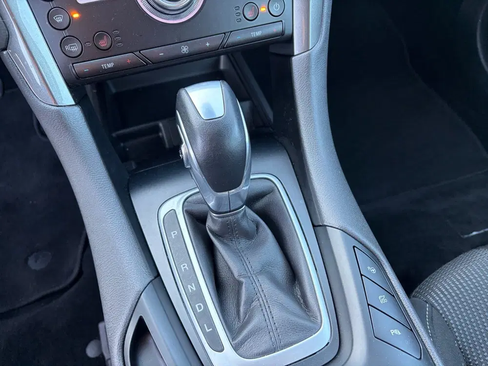 Ford Mondeo 2.0 IVCT HEV Titanium uit 2020, foto 19
