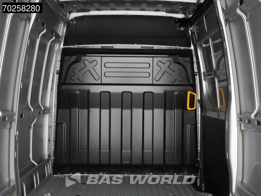 Iveco Daily BPM VRIJ 3.0L Automaat 210PK L2H2 2025-Mo uit 2024, foto 6