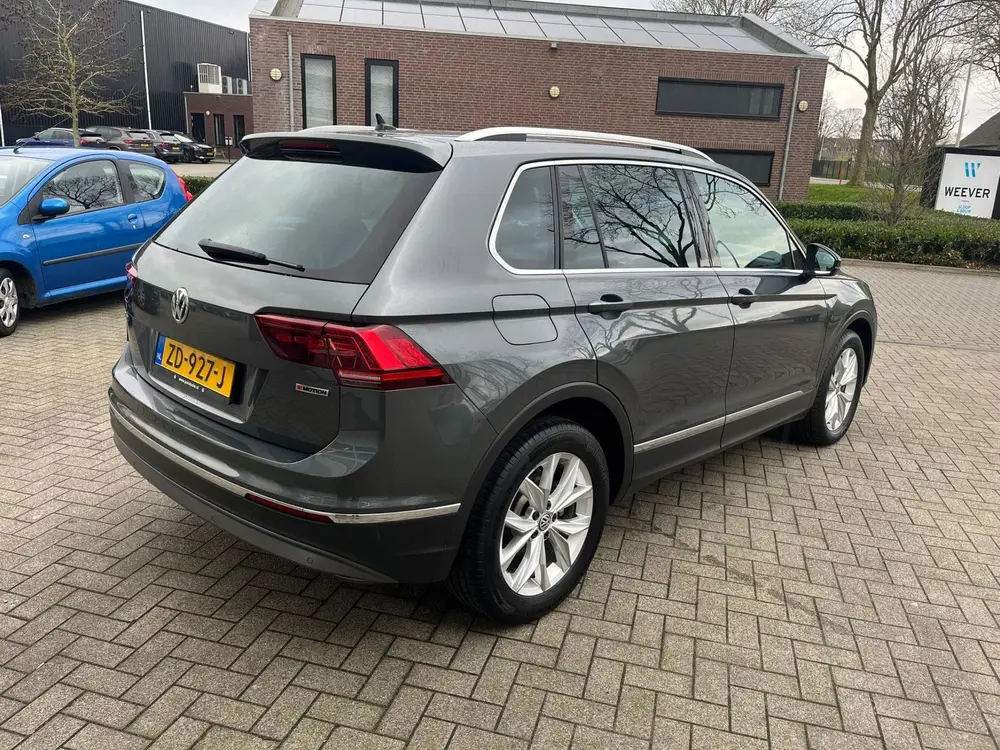 Volkswagen Tiguan 2.0 TSI 4Motion Highline uit 2019, foto 4