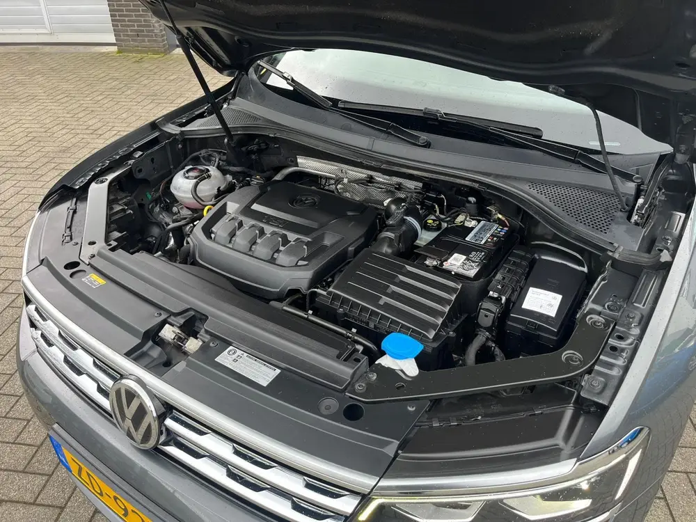 Volkswagen Tiguan 2.0 TSI 4Motion Highline uit 2019, foto 6