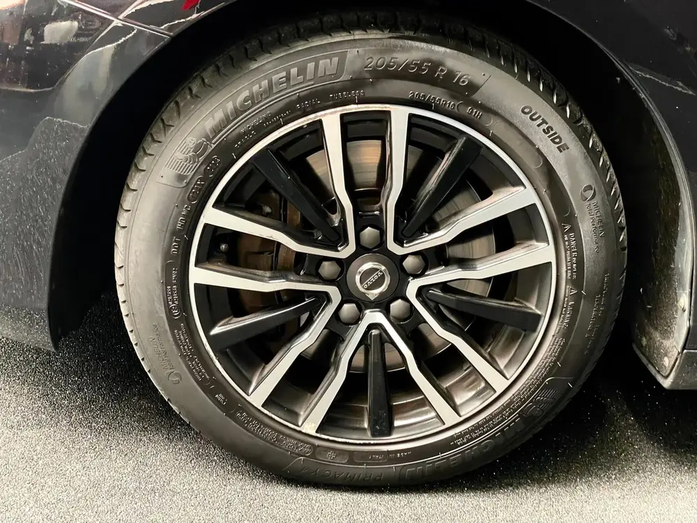 Volvo V40 1.5 T2 Polar+ AIRCO NAVI NAP BTW uit 2019, foto 20