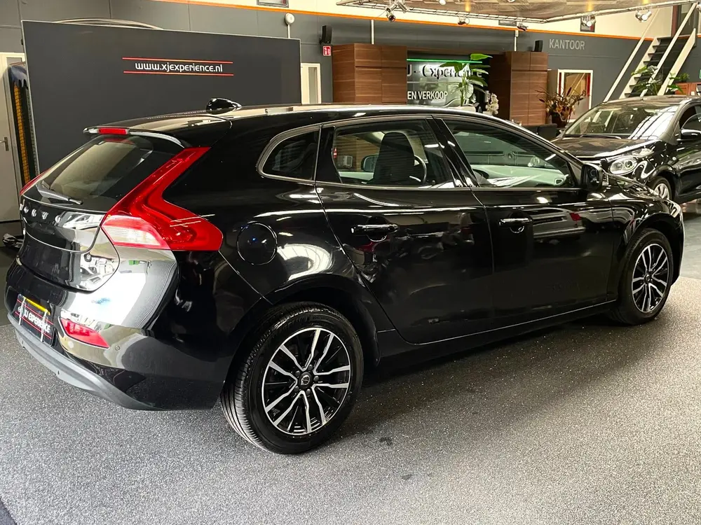 Volvo V40 1.5 T2 Polar+ AIRCO NAVI NAP BTW uit 2019, foto 6