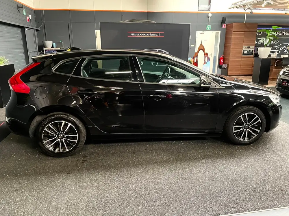 Volvo V40 1.5 T2 Polar+ AIRCO NAVI NAP BTW uit 2019, foto 7