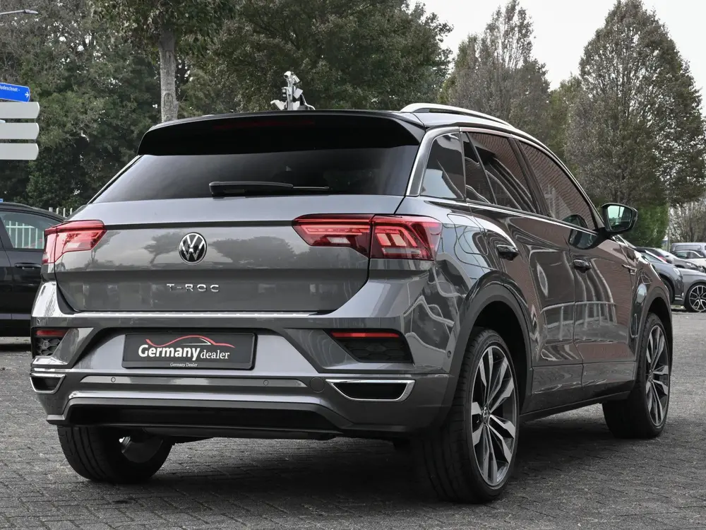 Volkswagen T-Roc 1.5TSI 150pk R-Line Pano Trekh LED 19-Inch uit 2020, foto 6