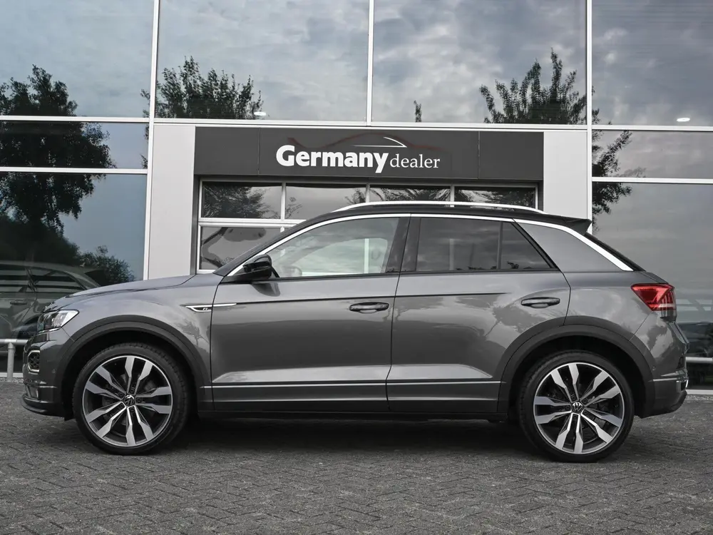Volkswagen T-Roc 1.5TSI 150pk R-Line Pano Trekh LED 19-Inch uit 2020, foto 7