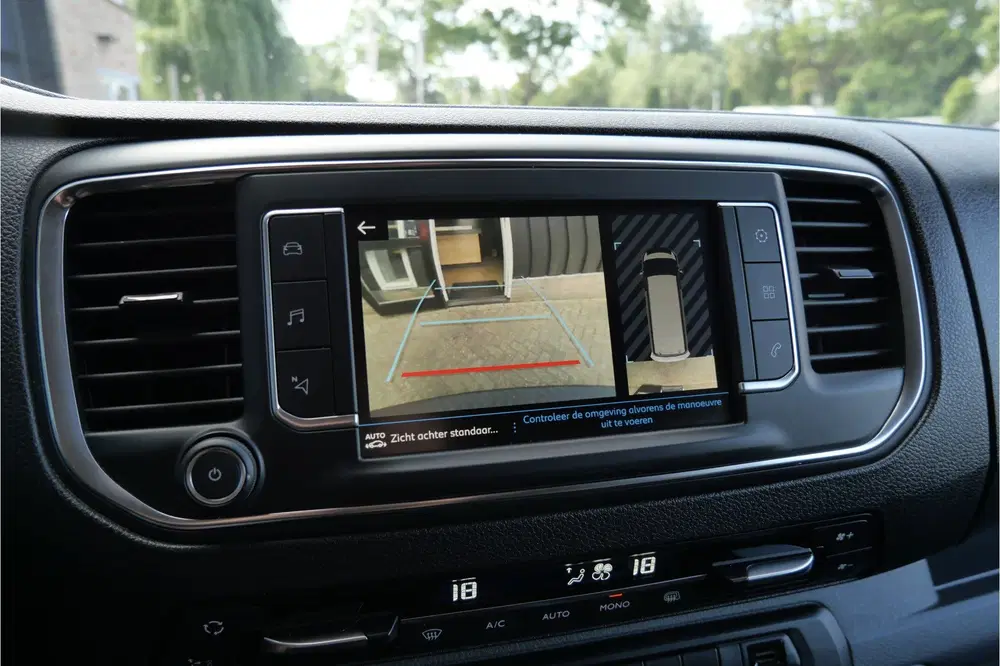 Peugeot Expert 2.0 BlueHDI 180 Long Sport DC Automaat uit 2022, foto 15