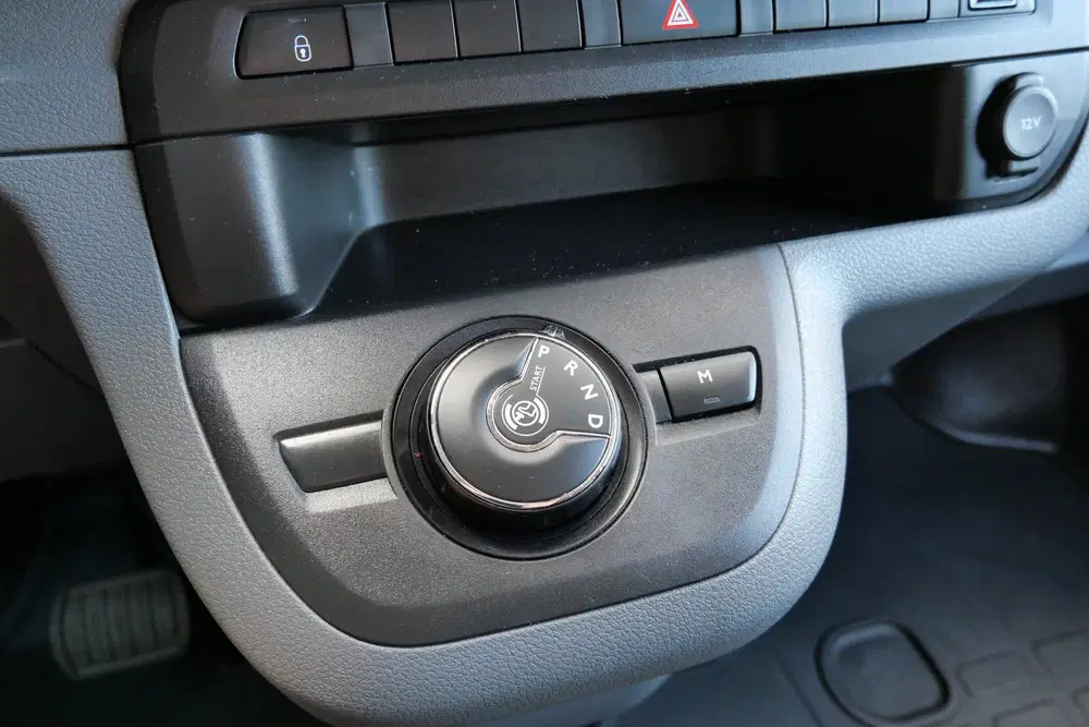 Peugeot Expert 2.0 BlueHDI 180 Long Sport DC Automaat uit 2022, foto 9