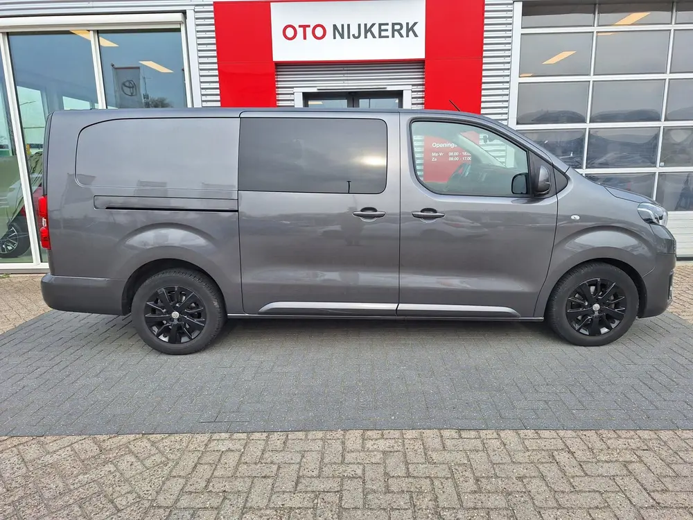 Toyota Proace 2.0 D-4D Professional Dubbel Cabine Aut uit 2022, foto 2