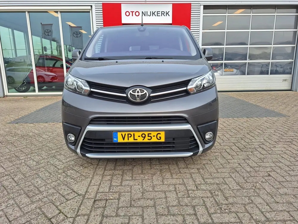 Toyota Proace 2.0 D-4D Professional Dubbel Cabine Aut uit 2022, foto 3