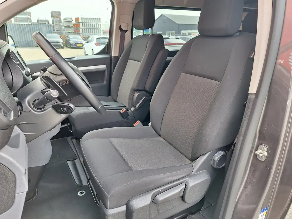 Toyota Proace 2.0 D-4D Professional Dubbel Cabine Aut uit 2022, foto 9
