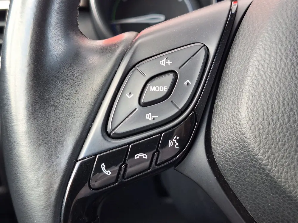 Toyota C-Hr 1.8 Hybrid Bi-Tone (bj 2019, automaat) uit 2019, foto 19