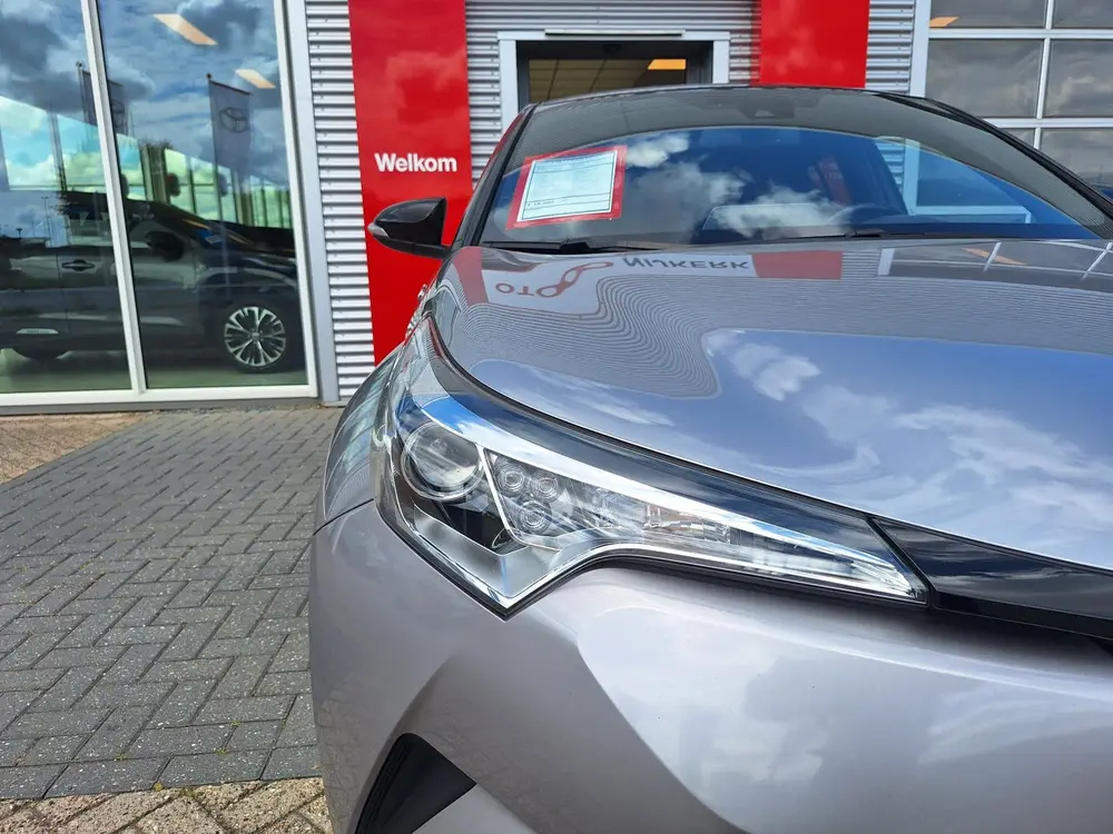 Toyota C-Hr 1.8 Hybrid Bi-Tone (bj 2019, automaat) uit 2019, foto 5