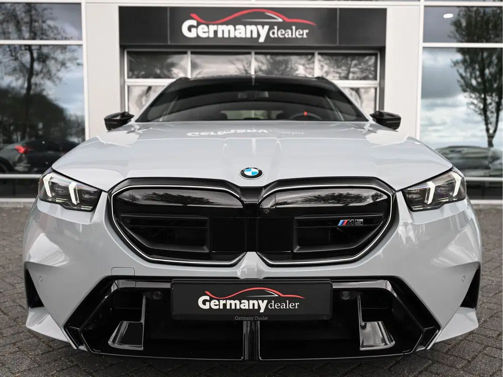 BMW M5 Touring 4.4 V8 729pk Pano M-Driver+Pro Car uit 2025, foto 4