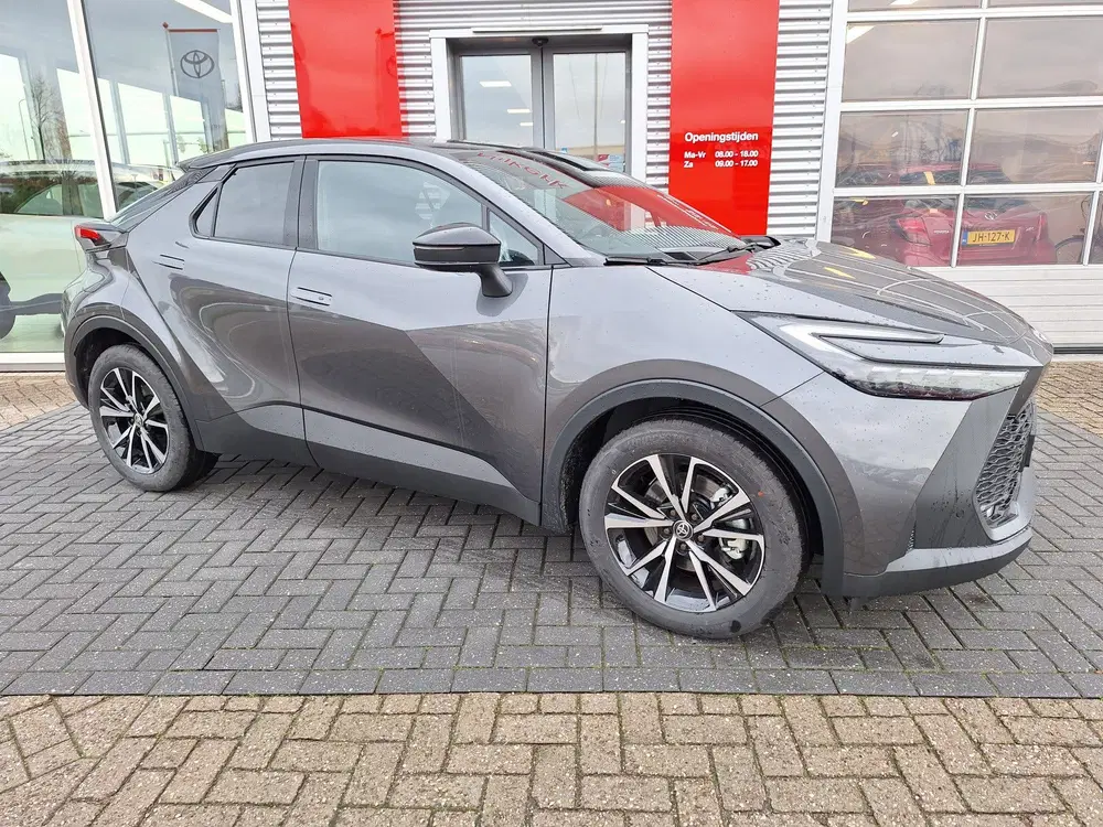 Toyota C-Hr 2.0 Plug-in Hybrid Dynamic Plus Limited uit 2025, foto 2
