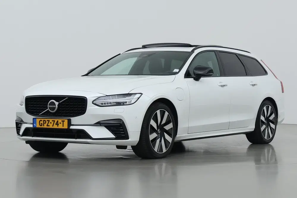 Volvo V90 T6 Ultimate Dark uit 2024, foto 8