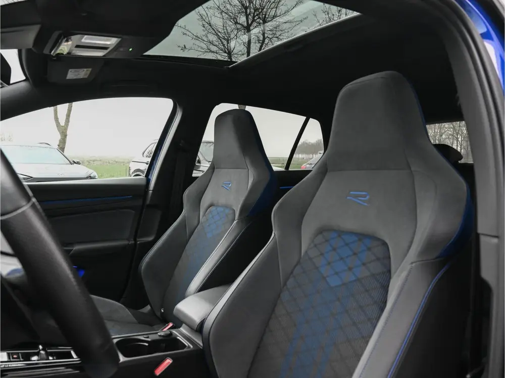 Volkswagen Golf 2.0TSI 320PK R 4Motion Pano H&K Akrapovic Dr uit 2022, foto 20