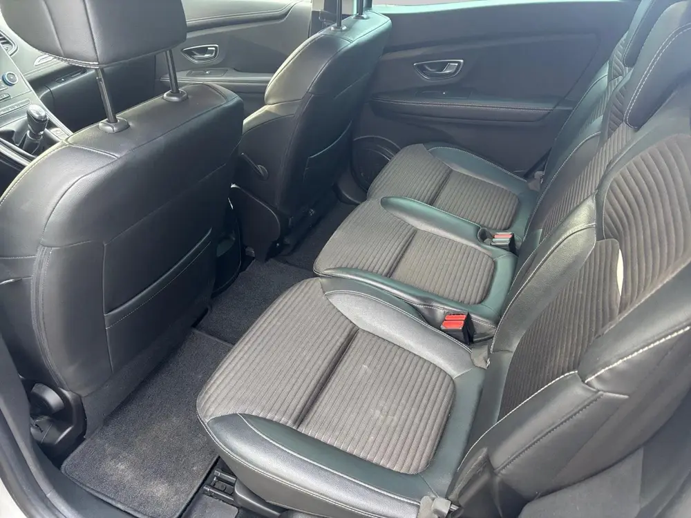 Renault Grand Scenic Grand Scénic 1.3 TCe Limited 7 Persoons uit 2019, foto 6