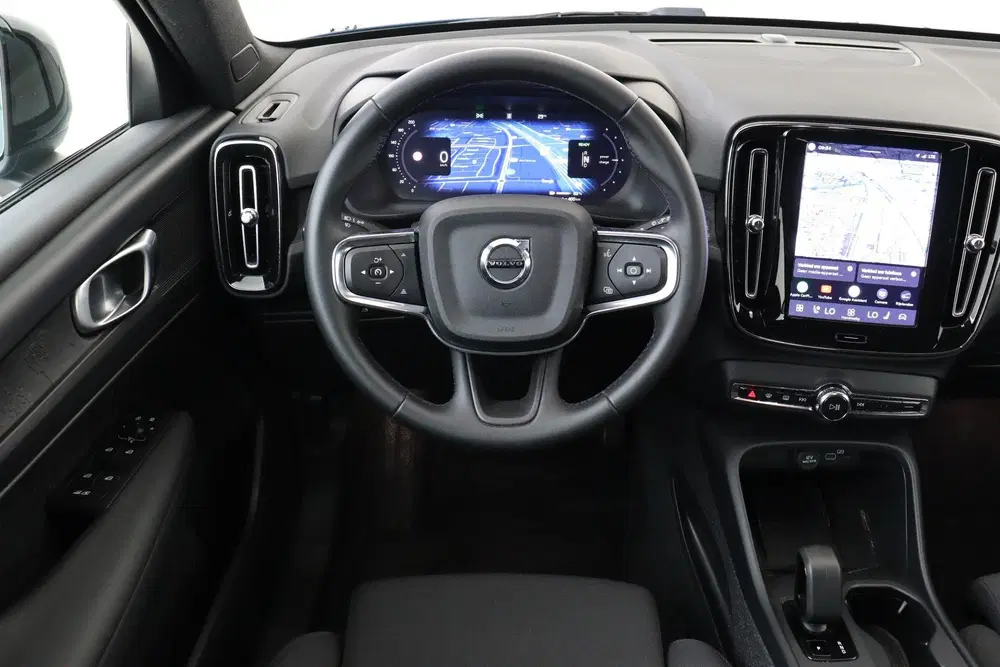 Volvo EX40 Single Motor Extended Range Plus 82 kWh -H uit 2025, foto 2