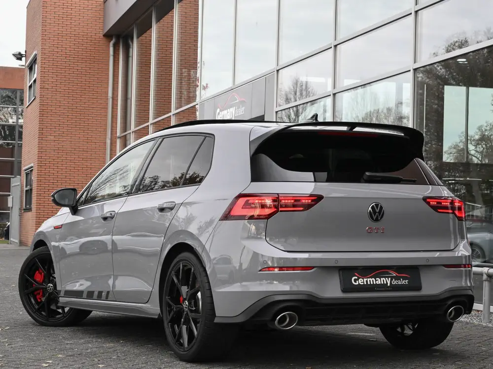 Volkswagen Golf 2.0TSI 300PK GTI Clubsport Pano HUD iQ-Light uit 2023, foto 2