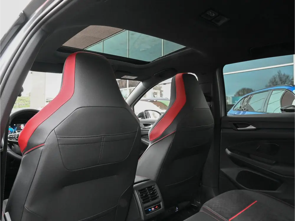Volkswagen Golf 2.0TSI 300PK GTI Clubsport Pano HUD iQ-Light uit 2023, foto 20