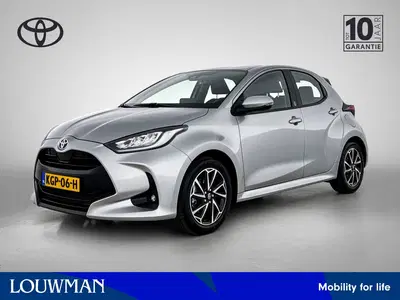 Toyota Yaris 1.5 Hybrid Dynamic + uit 2023