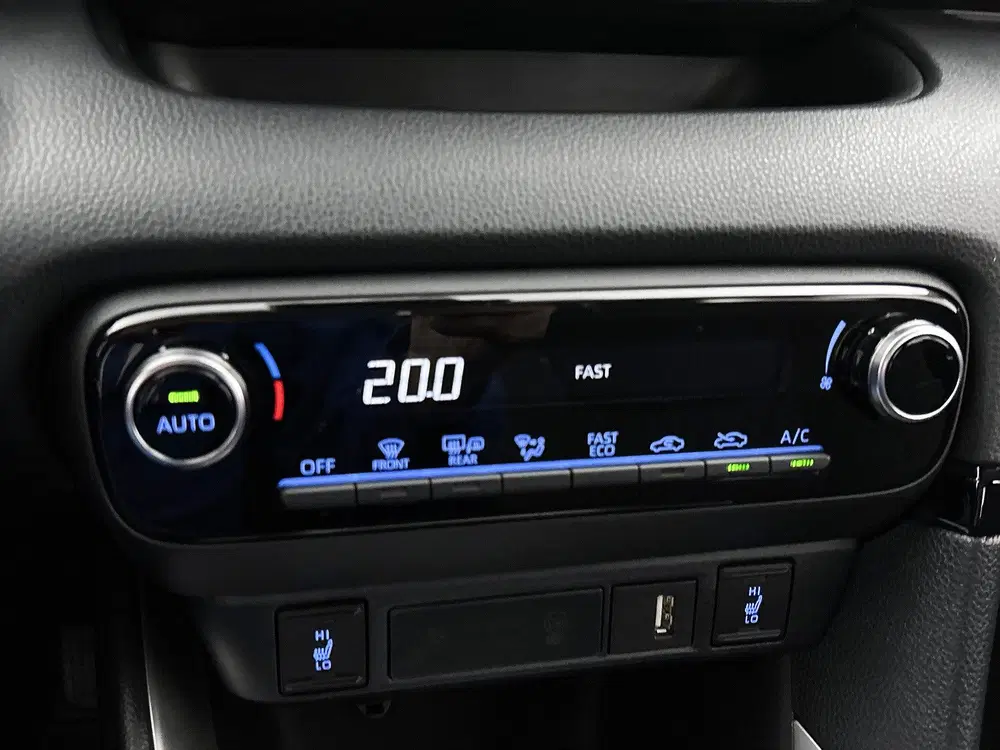 Toyota Yaris 1.5 Hybrid Dynamic + uit 2023, foto 11
