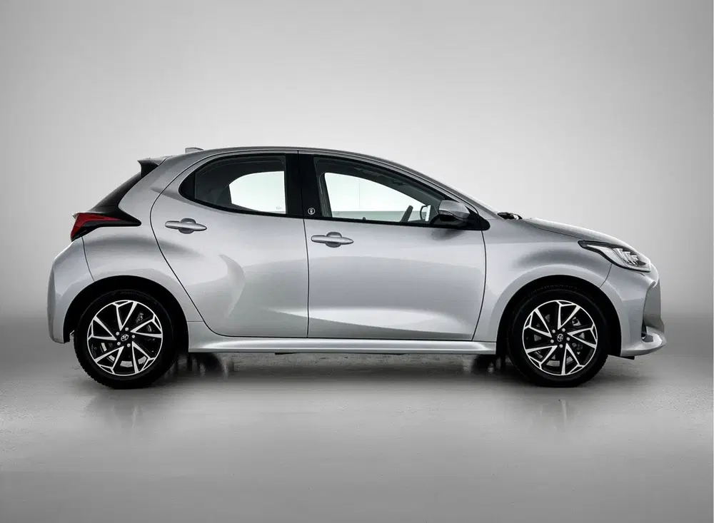 Toyota Yaris 1.5 Hybrid Dynamic + uit 2023, foto 13