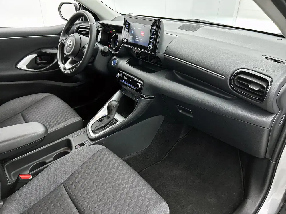 Toyota Yaris 1.5 Hybrid Dynamic + uit 2023, foto 6