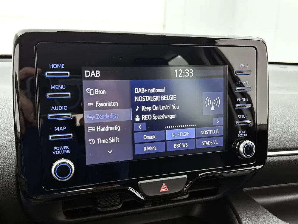 Toyota Yaris 1.5 Hybrid Dynamic + uit 2023, foto 9