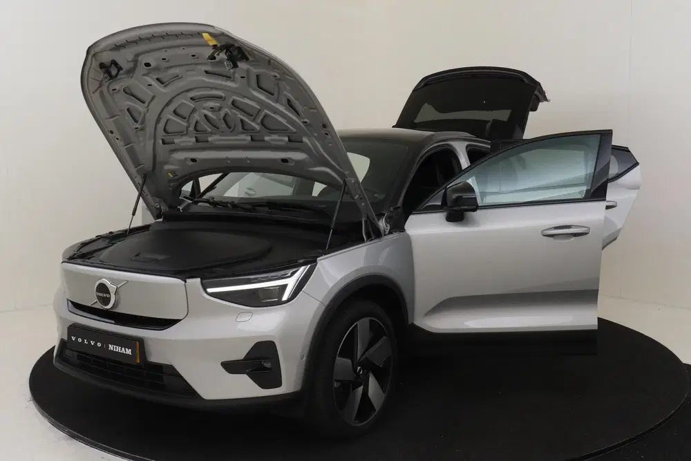 Volvo C40 RECHARGE TWIN INTRO EDITION 78 kWh -PANO.D uit 2022, foto 17