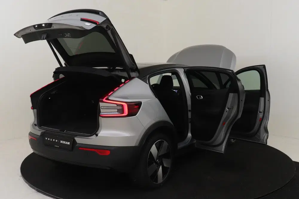 Volvo C40 RECHARGE TWIN INTRO EDITION 78 kWh -PANO.D uit 2022, foto 19