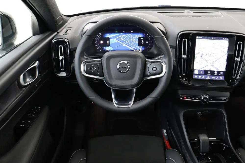 Volvo C40 RECHARGE TWIN INTRO EDITION 78 kWh -PANO.D uit 2022, foto 2