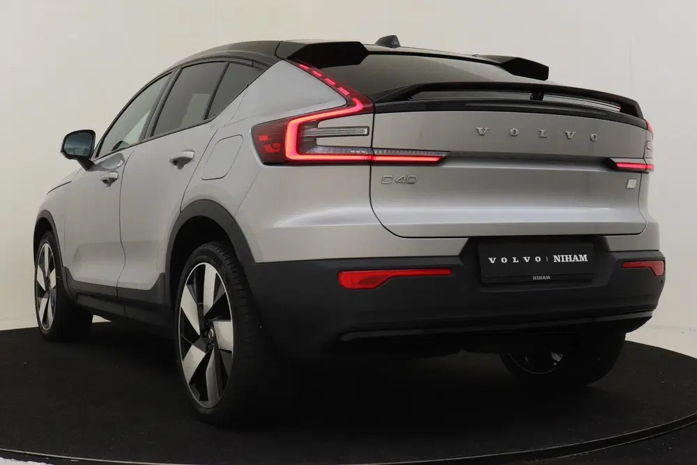 Volvo C40 RECHARGE TWIN INTRO EDITION 78 kWh -PANO.D uit 2022, foto 5