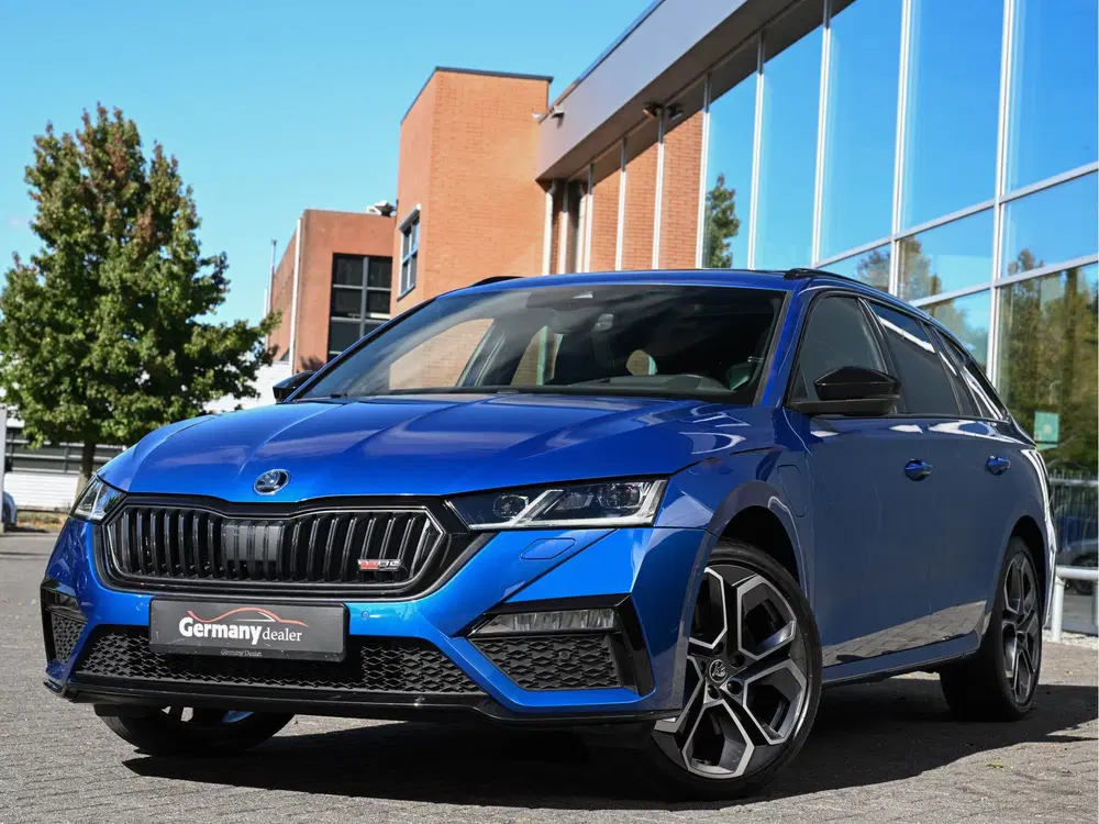 Skoda Octavia 1.4TSI RS iV PHEV RS-Zetels Pano Head-Up uit 2021