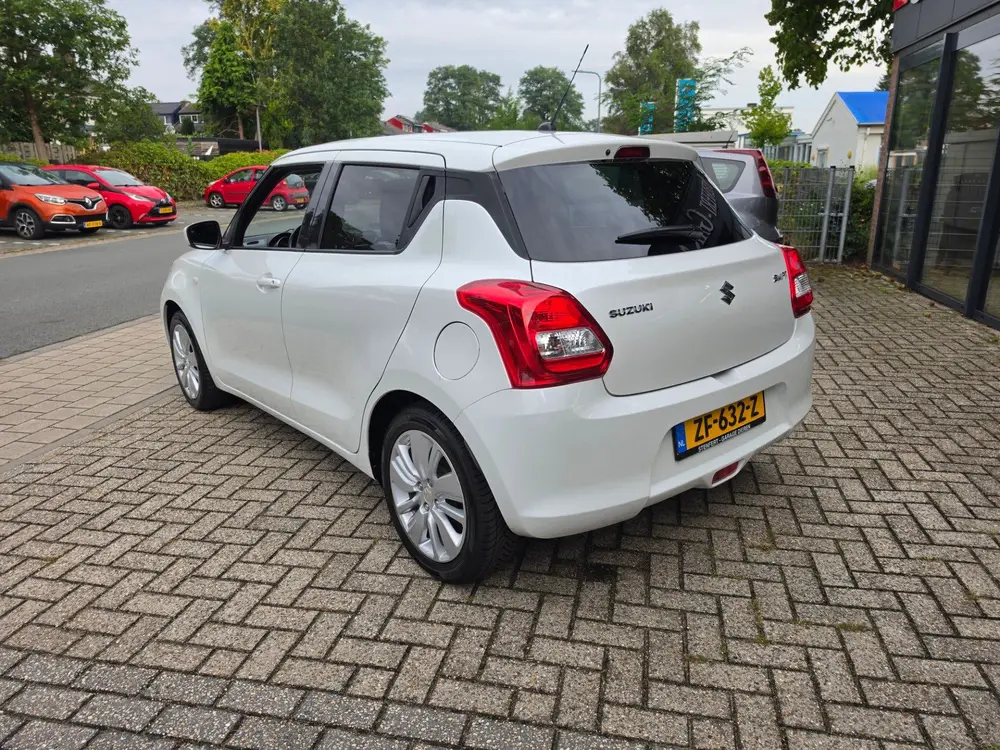 Suzuki Swift 1.2 Select uit 2019, foto 4