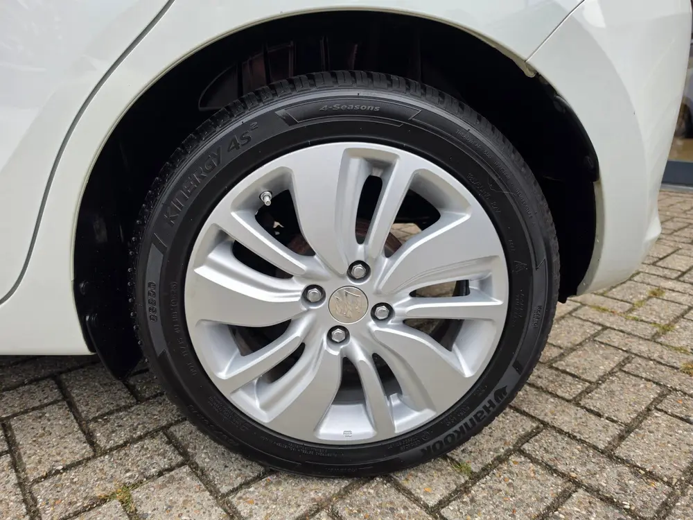 Suzuki Swift 1.2 Select uit 2019, foto 7