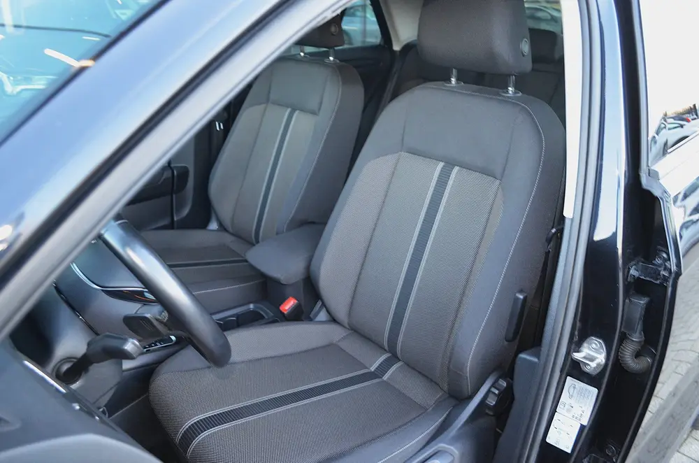 Volkswagen T-ROC 1.5 TSI Sport | Automaat | Stoelverwarming uit 2019, foto 13