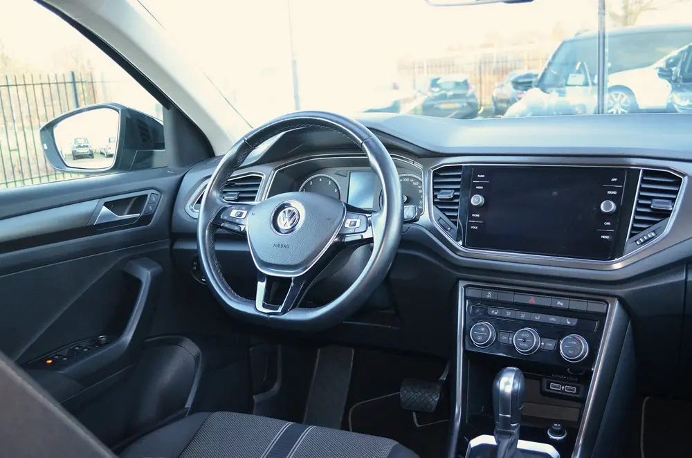 Volkswagen T-ROC 1.5 TSI Sport | Automaat | Stoelverwarming uit 2019, foto 9