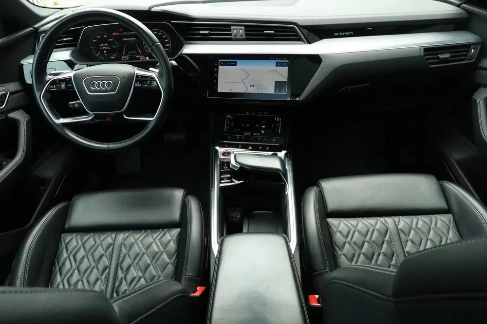 Audi e-tron S quattro 95 kWh 503pk B&O Pano Adapti uit 2021, foto 9