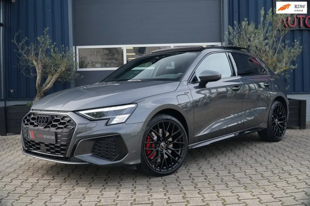 Audi A3 Audi A3 Sportback 45 TFSI e 245PK PHEV S L uit 2023