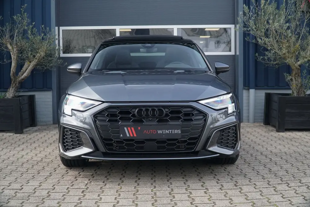 Audi A3 Audi A3 Sportback 45 TFSI e 245PK PHEV S L uit 2023, foto 4