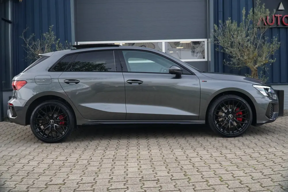 Audi A3 Audi A3 Sportback 45 TFSI e 245PK PHEV S L uit 2023, foto 7