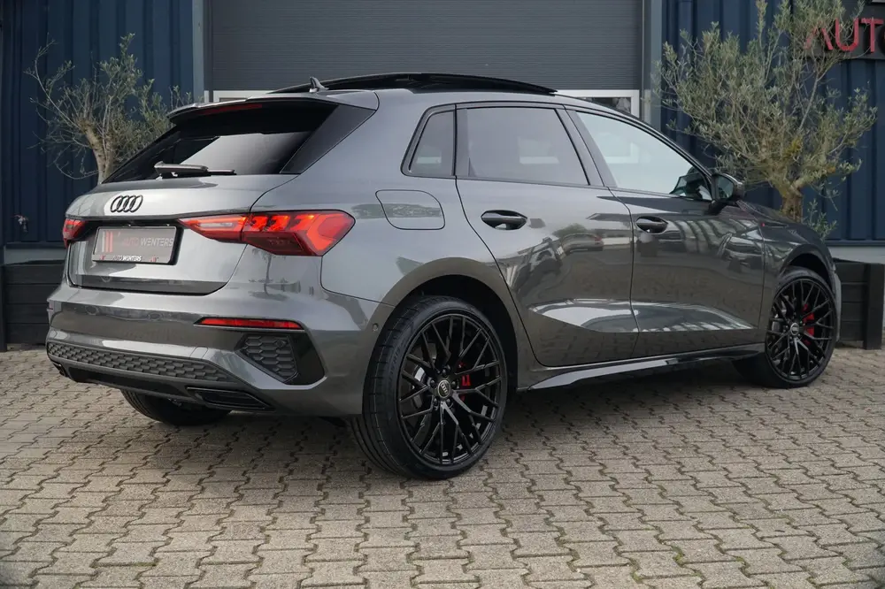 Audi A3 Audi A3 Sportback 45 TFSI e 245PK PHEV S L uit 2023, foto 8