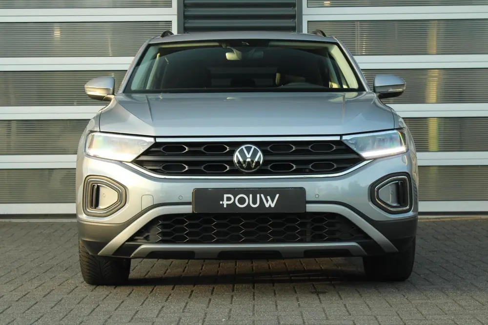 Volkswagen T-Roc 1.0 TSI 110pk Life 75 Edition | Allseason B uit 2022, foto 8