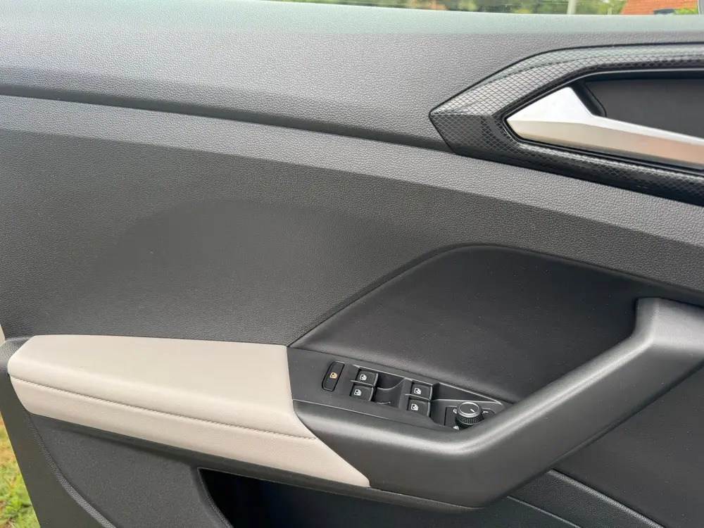 Volkswagen T-Cross 1.5 TSI Style Automaat uit 2024, foto 10