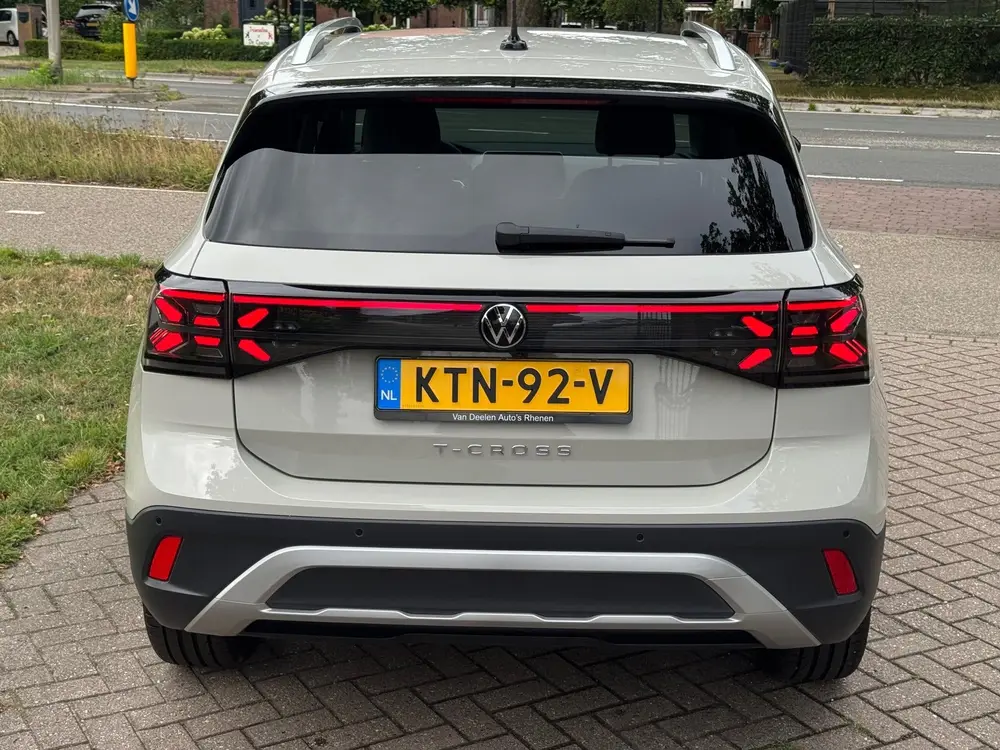Volkswagen T-Cross 1.5 TSI Style Automaat uit 2024, foto 20