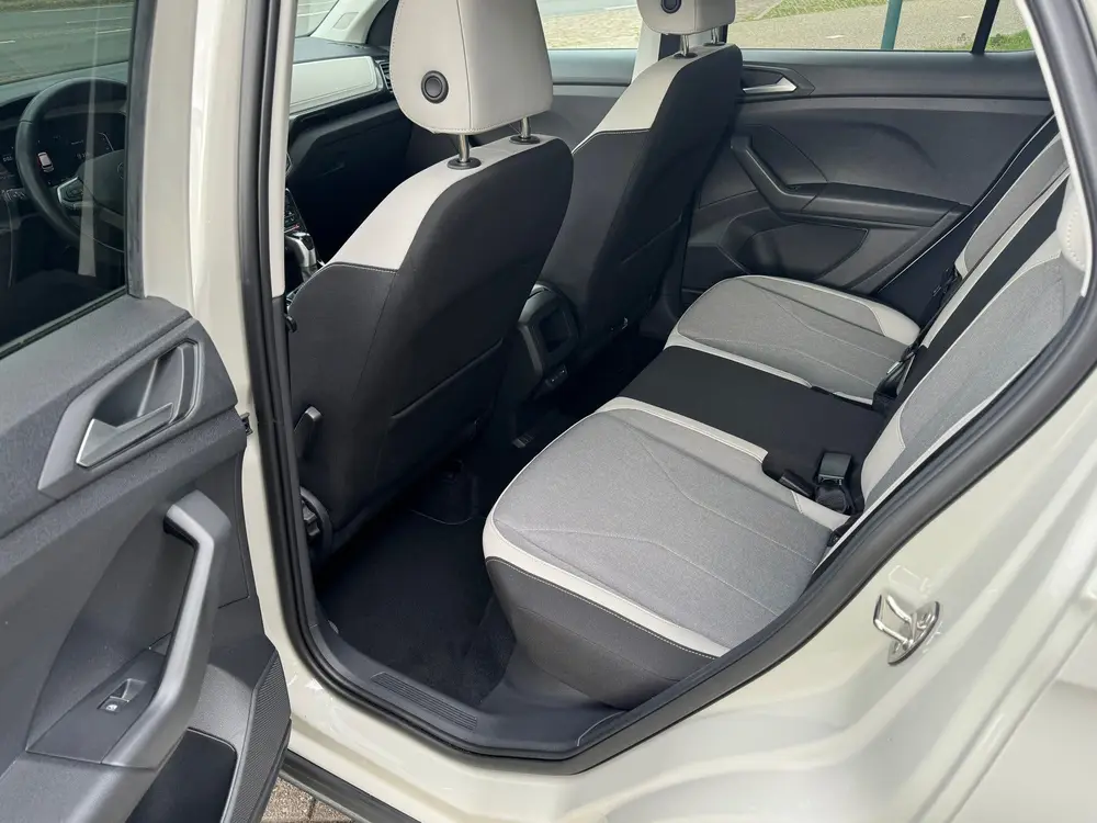 Volkswagen T-Cross 1.5 TSI Style Automaat uit 2024, foto 5